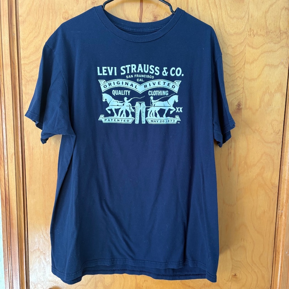 Levi's Men's XL Graphic Tee Shirt